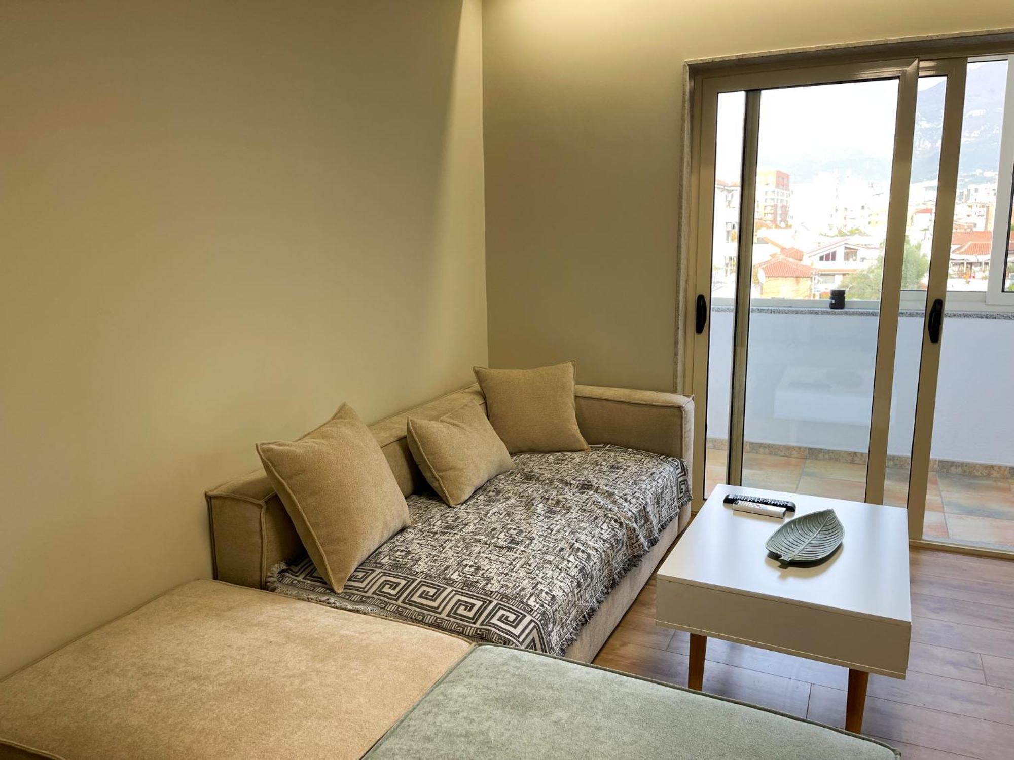 Wanderlust Bazaar Apartment Tiranë Luaran gambar