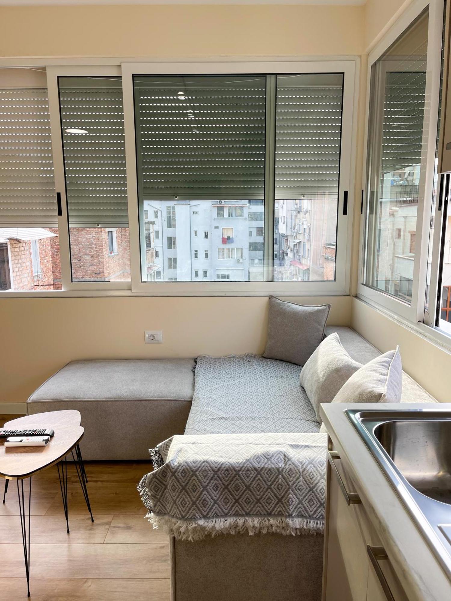 Wanderlust Bazaar Apartment Tiranë Luaran gambar
