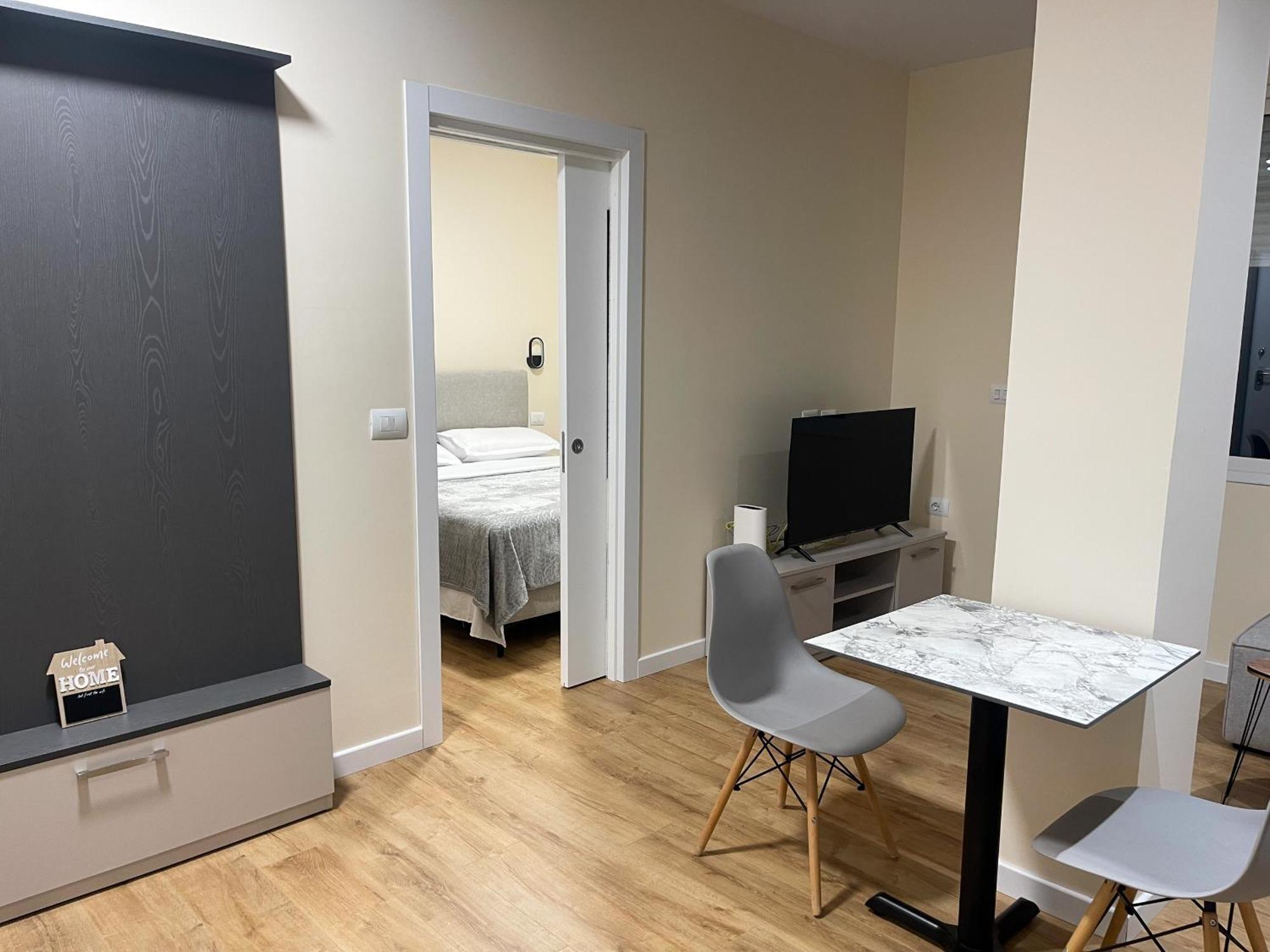 Wanderlust Bazaar Apartment Tiranë Luaran gambar