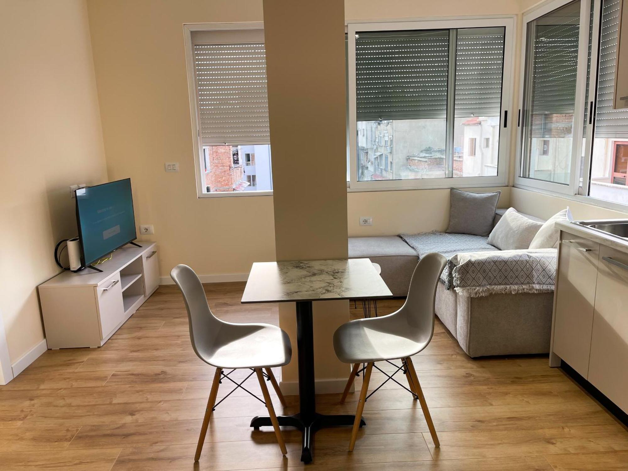 Wanderlust Bazaar Apartment Tiranë Luaran gambar