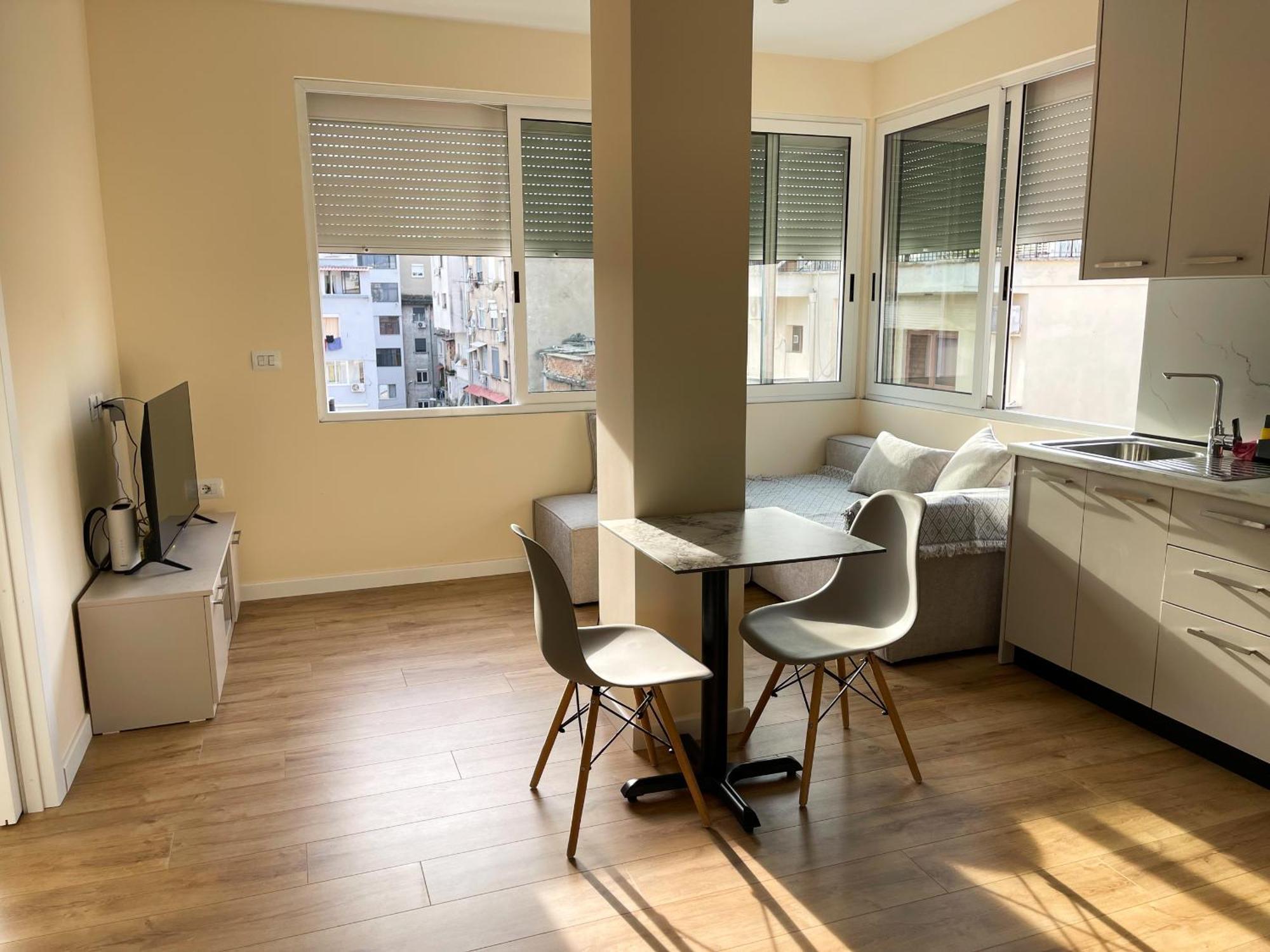 Wanderlust Bazaar Apartment Tiranë Luaran gambar